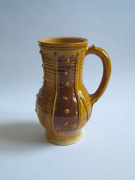 http://www.poteriedesgrandsbois.com/files/gimgs/th-31_PCH011-01-poterie-médiéval-des grands bois-pichets-pichet.jpg